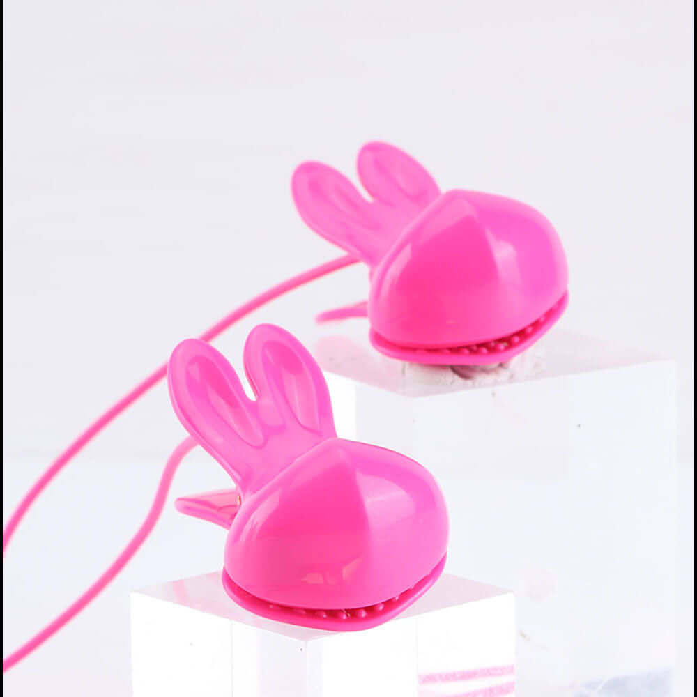 Maia MOLLI - Pink - Pink USB Rechargeable Vibrating Nipple Clamps & Necklace